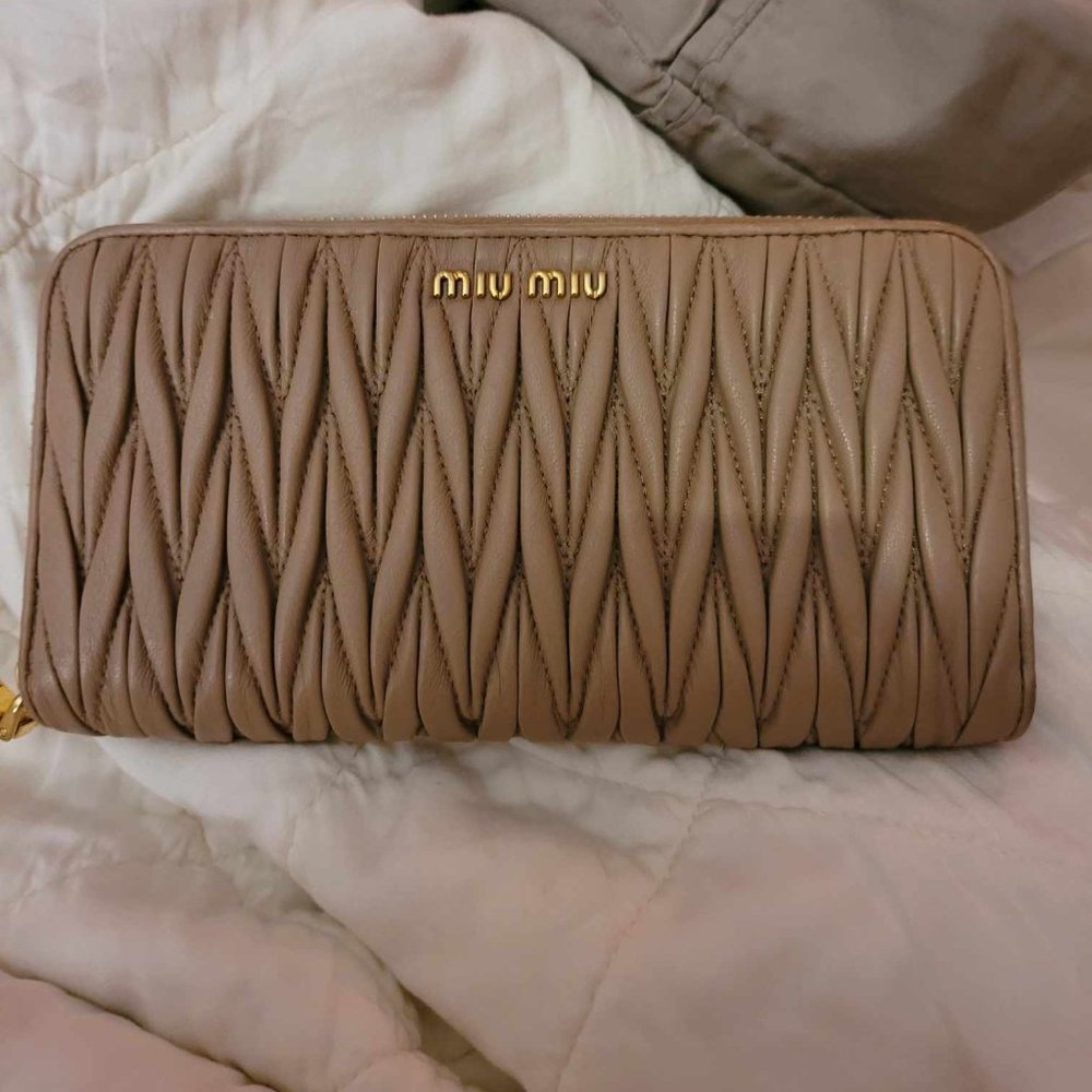 Miu Miu textured Beige long Wallet
